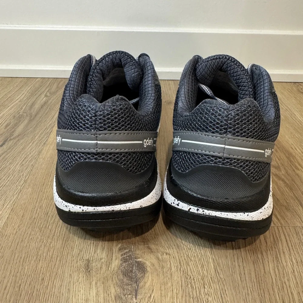 Gravity Defyer Womens Size 8.5 Black Grey VersoShock Walking Shoes EUC